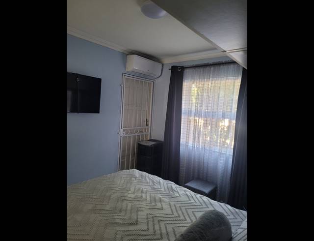 2 BEDROOM APARTMENT TO LET IN ESSENWOOD
